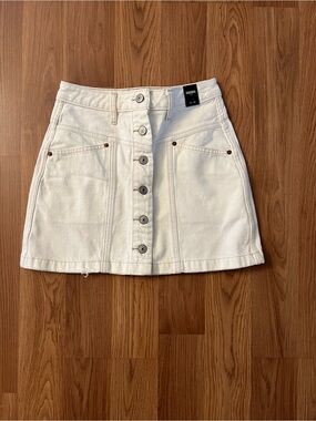 NWT Abercrombie & Fitch Natural Rise Skirt Size 24
